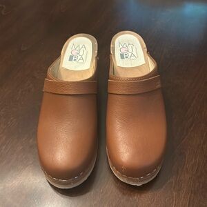 Maguba Swedish clogs. Size 38. Only worn a couple times